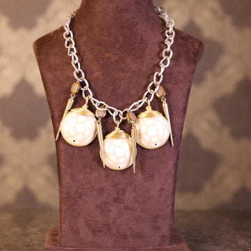 Shelly Jewels Metal Necklace